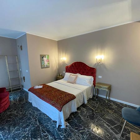 Prestige Suite Via Romagnoli Sirmione Buitenkant foto
